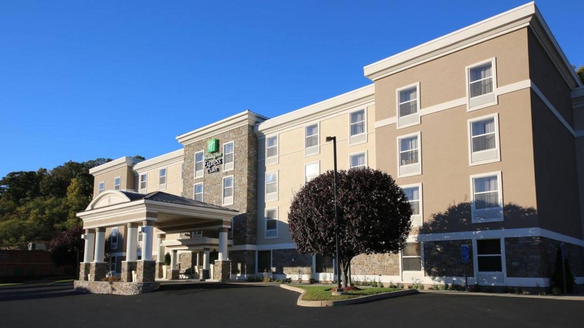 Holiday Inn Express Danbury I-84, An Ihg Hotel Dış mekan fotoğraf