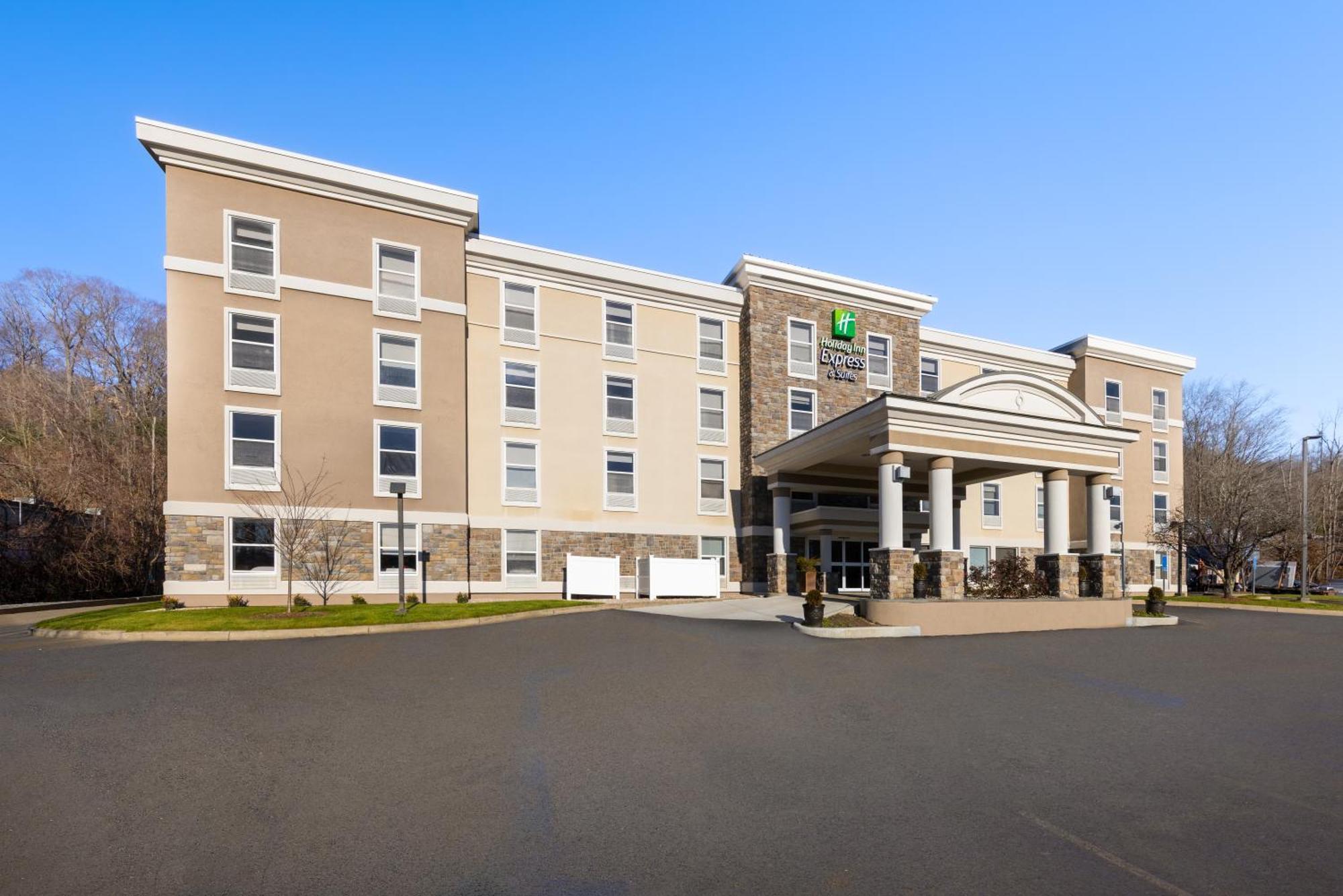 Holiday Inn Express Danbury I-84, An Ihg Hotel Dış mekan fotoğraf